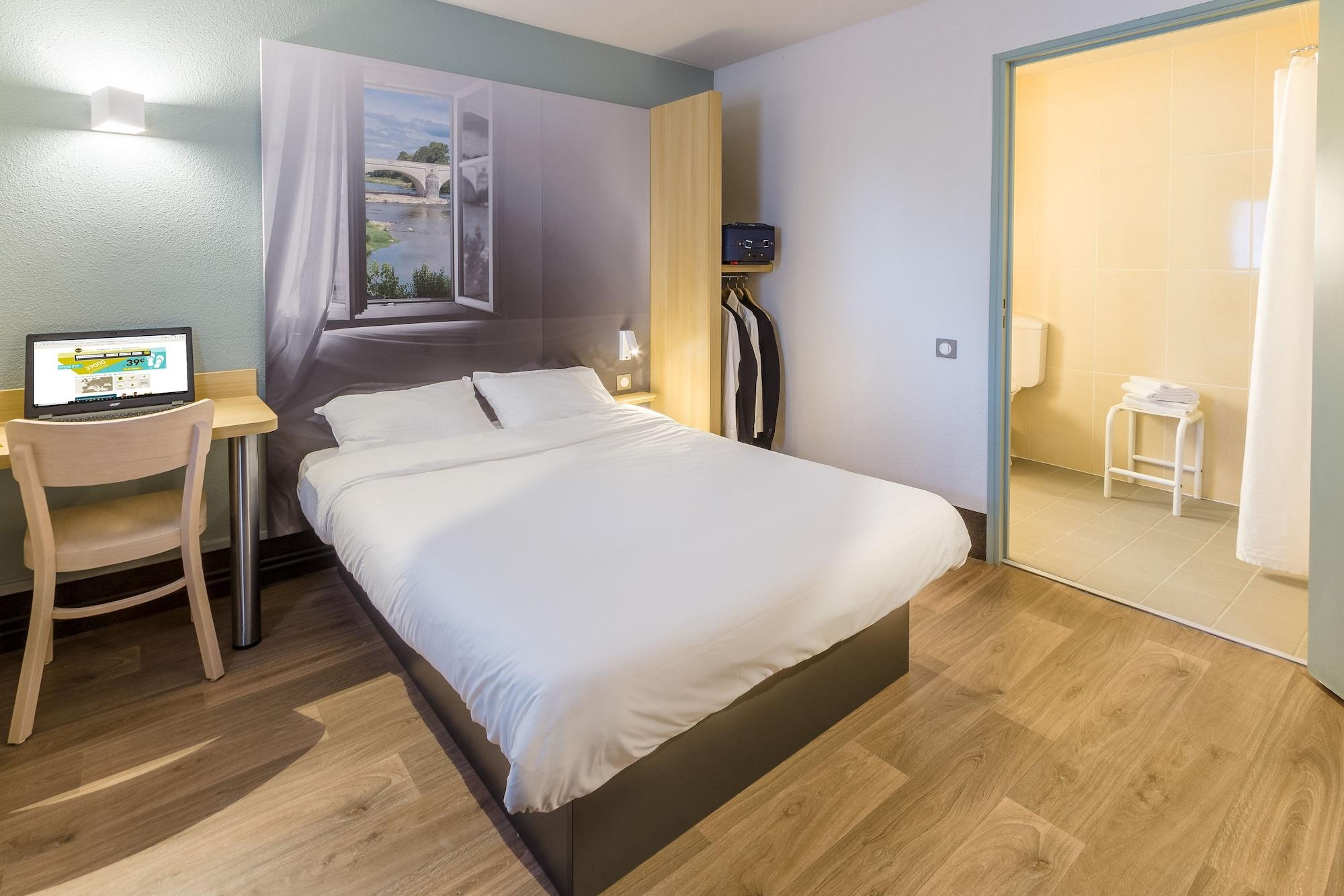 B&B Hotel Villeneuve Loubet Plage Exterior photo